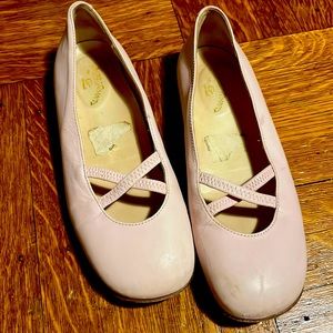 Girls pink leather shoes, made in Italy